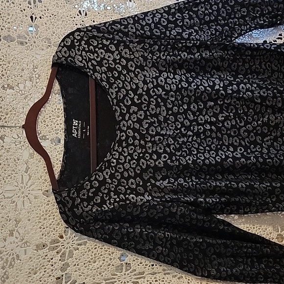 Apt.9 Essentials woman's top - Picture 5 of 8